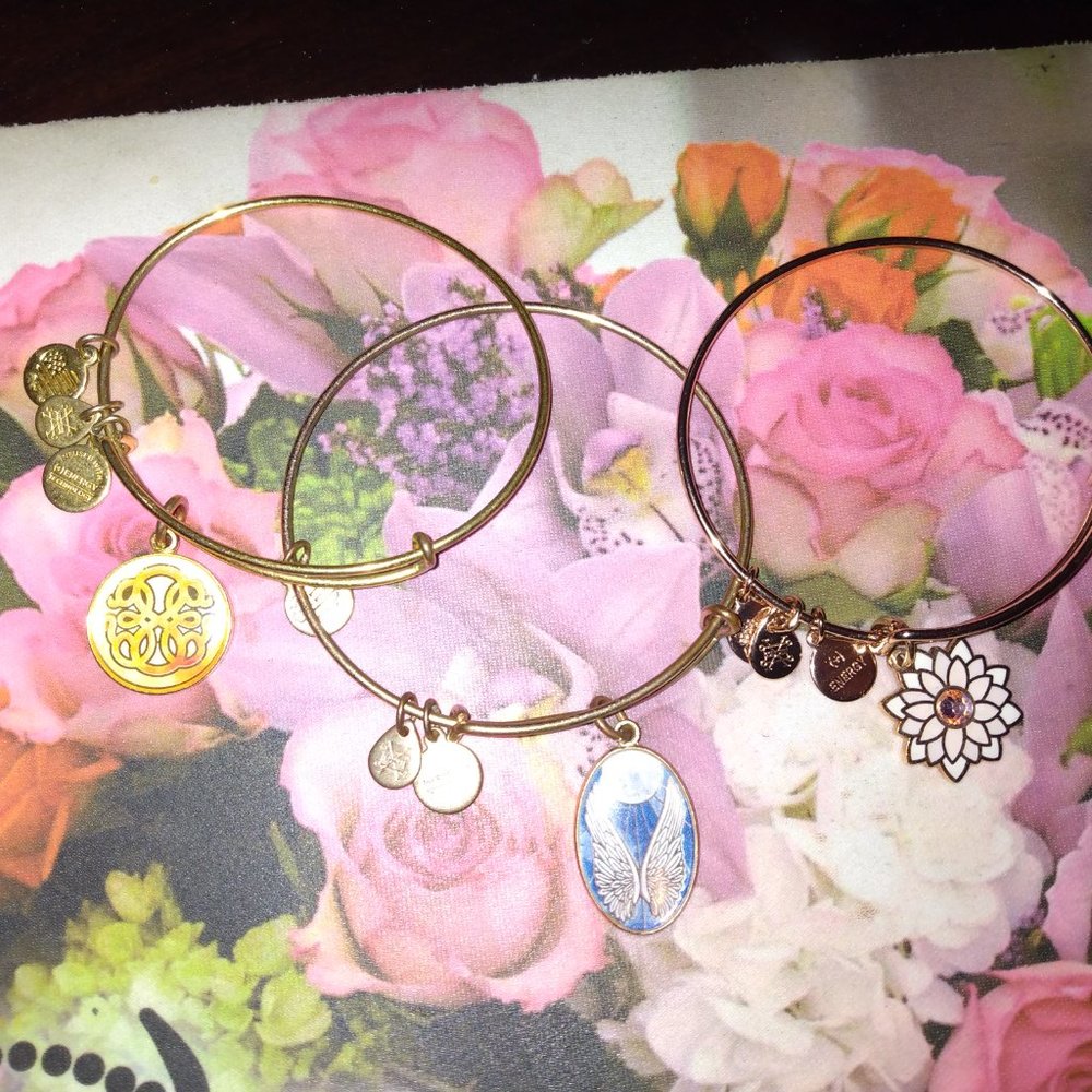 ❤️3 ALEX AND ANI Gold Bracelets Angel Wings Path of Life 2016 2017 2019